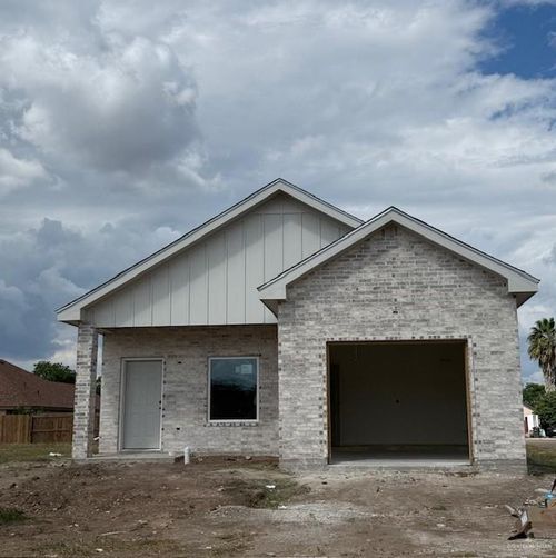 616 E 25th St, Mission, TX, 78572 | Card Image