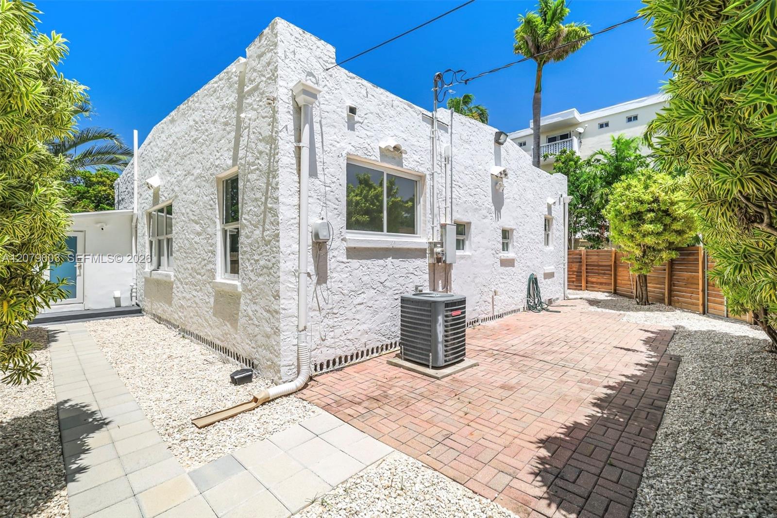 Land in North Miami