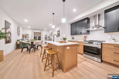 107 Encampment Court, Montville Township, NJ, 07082 | Card Image