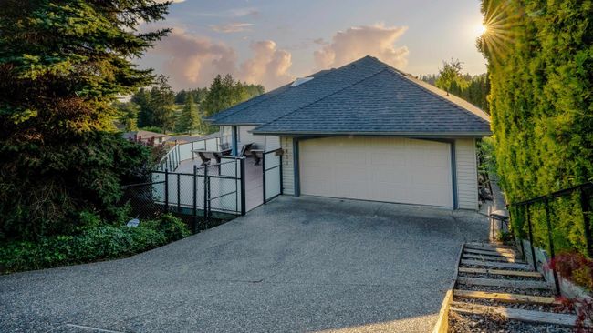 11451 Best Street, House other with 5 bedrooms, 3 bathrooms and 4 parking in Maple Ridge BC | Image 39