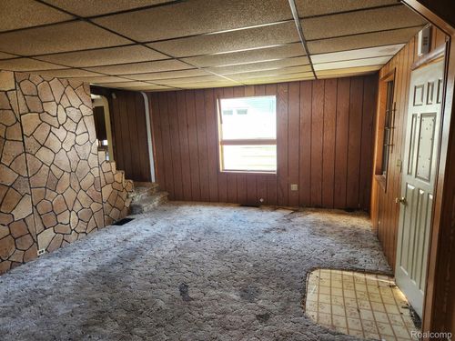 315 Mcomber St, Dowagiac, MI, 49047-1362 | Card Image