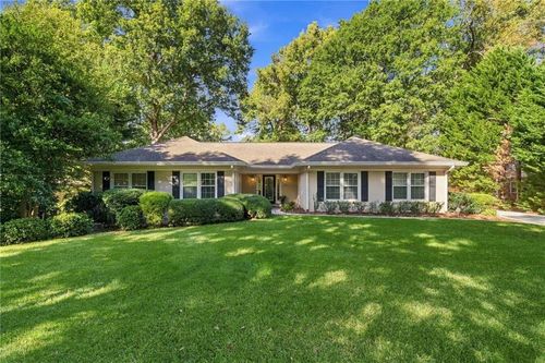 2526 Stonington Rd, Dunwoody, GA, 30338-6628 | Card Image