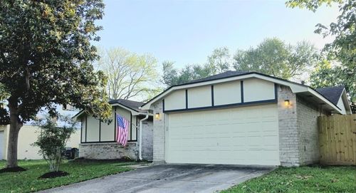 1126 E Brompton Dr, Pearland, TX, 77584-2210 | Card Image