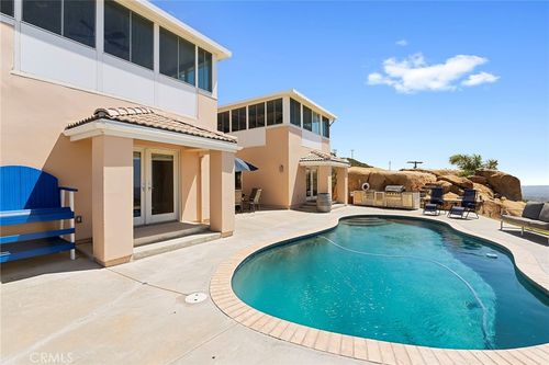 15471 Green Valley Truck Trl, Ramona, CA, 92065-5631 | Card Image