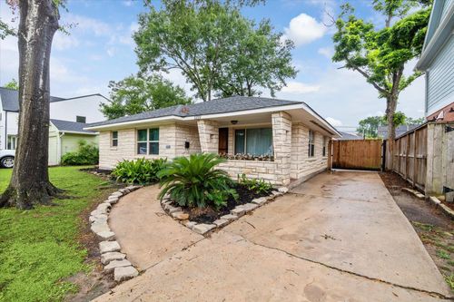 1219 Candlelight Ln, Houston, TX, 77018-1903 | Card Image