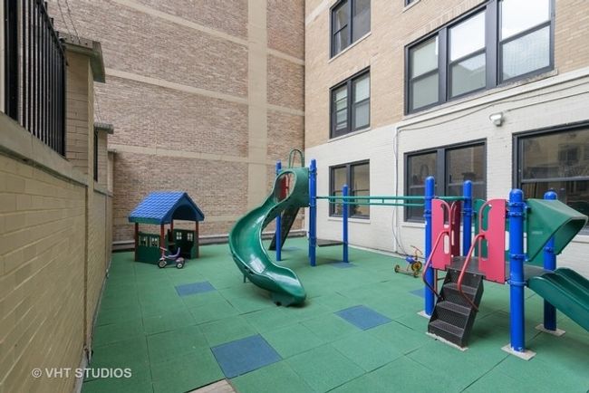 APT-11D - 3100 N Sheridan Rd, Condo with 3 bedrooms, 2 bathrooms and null parking in Chicago IL | Image 28