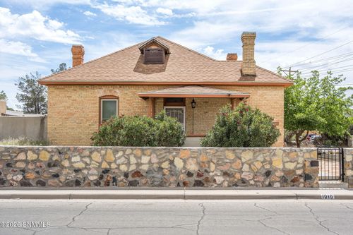 1010 Plain St, Las Cruces, NM, 88001-5631 | Card Image