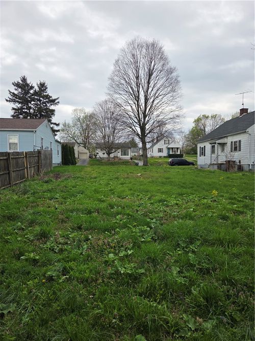 1704 Horlacher Ave, Kettering, OH, 45420-3237 | Card Image