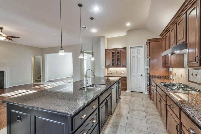 18618 Arlan Lake Dr, House other with 3 bedrooms, 3 bathrooms and 3 parking in Spring TX | Image 14