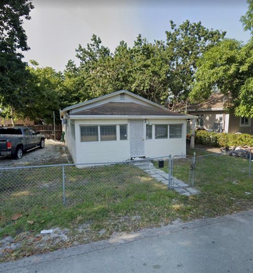 8016 Nw 9th Ave, Miami, FL, 33150-3116 | Card Image