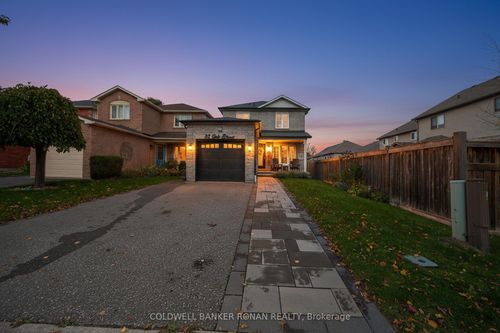 82 Oak St, Alliston, ON, L9R1P3 | Card Image