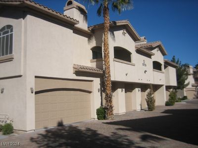 421 - 2050 W Warm Springs Road, Condo with 3 bedrooms, 2 bathrooms and null parking in Henderson NV | Image 2