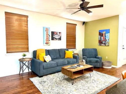 201-85 Vance Ave, Memphis, TN, 38103-4241 | Card Image