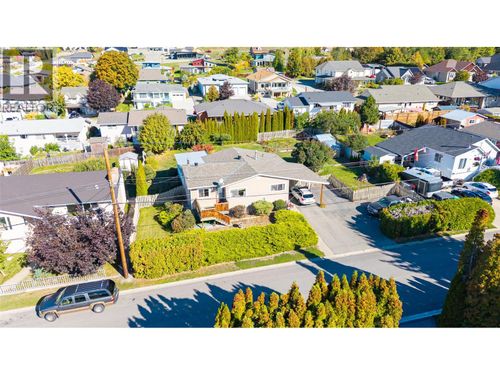 1832 Hurl St, Creston, BC, V0B1G5 | Card Image