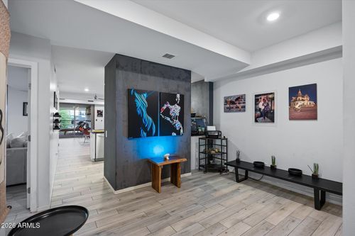 2005-7157 E Rancho Vista Dr, Scottsdale, AZ, 85251-1494 | Card Image
