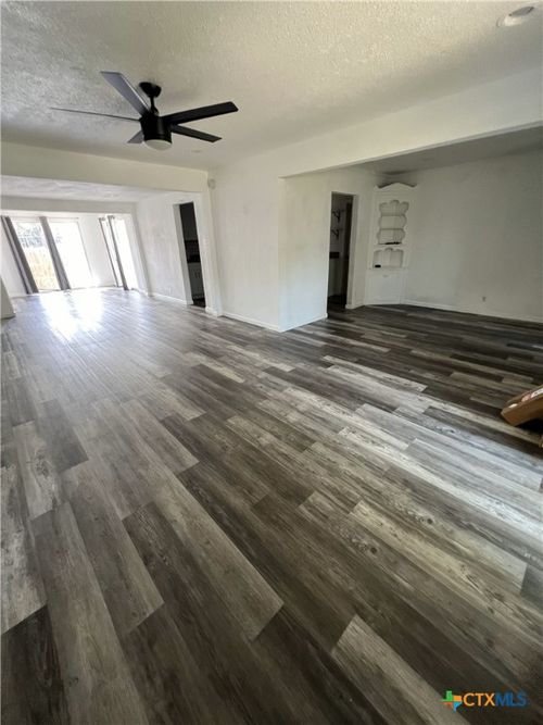 918 N 13th St, Temple, TX, 76501-2523 | Card Image