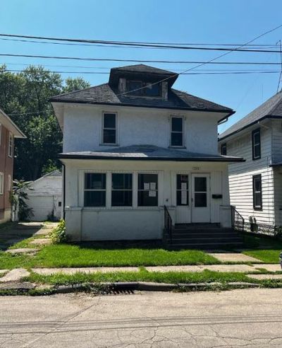 1218 S State Avenue, House other with 3 bedrooms, 1 bathrooms and 1 parking in Freeport IL | Image 2