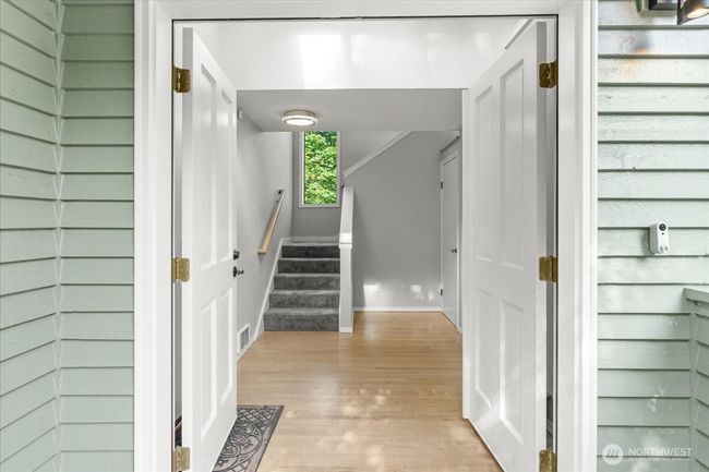 8523 25 Th Ave Ne, House other with 3 bedrooms, 3 bathrooms and 2 parking in Seattle WA | Image 4