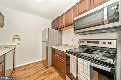 103-208 Water Fountain Ct, GLEN BURNIE, MD, 21060-2424 | Card Image