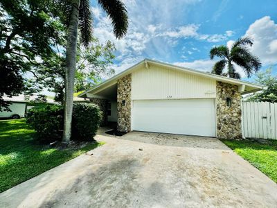 172 Sandpiper Avenue, House other with 3 bedrooms, 2 bathrooms and null parking in Royal Palm Beach FL | Image 1