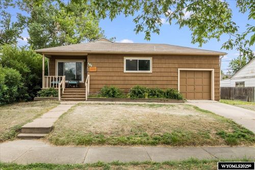606 Russell St, Laramie, WY, 82070-4554 | Card Image