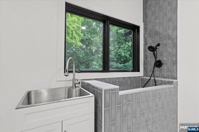 45 Riverview Ter, House other with 6 bedrooms, 6 bathrooms and null parking in Mahwah NJ | Image 35