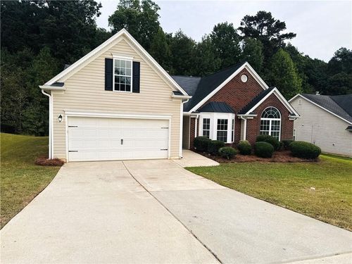 180 Meadowbrook Ct, Covington, GA, 30016-3161 | Card Image
