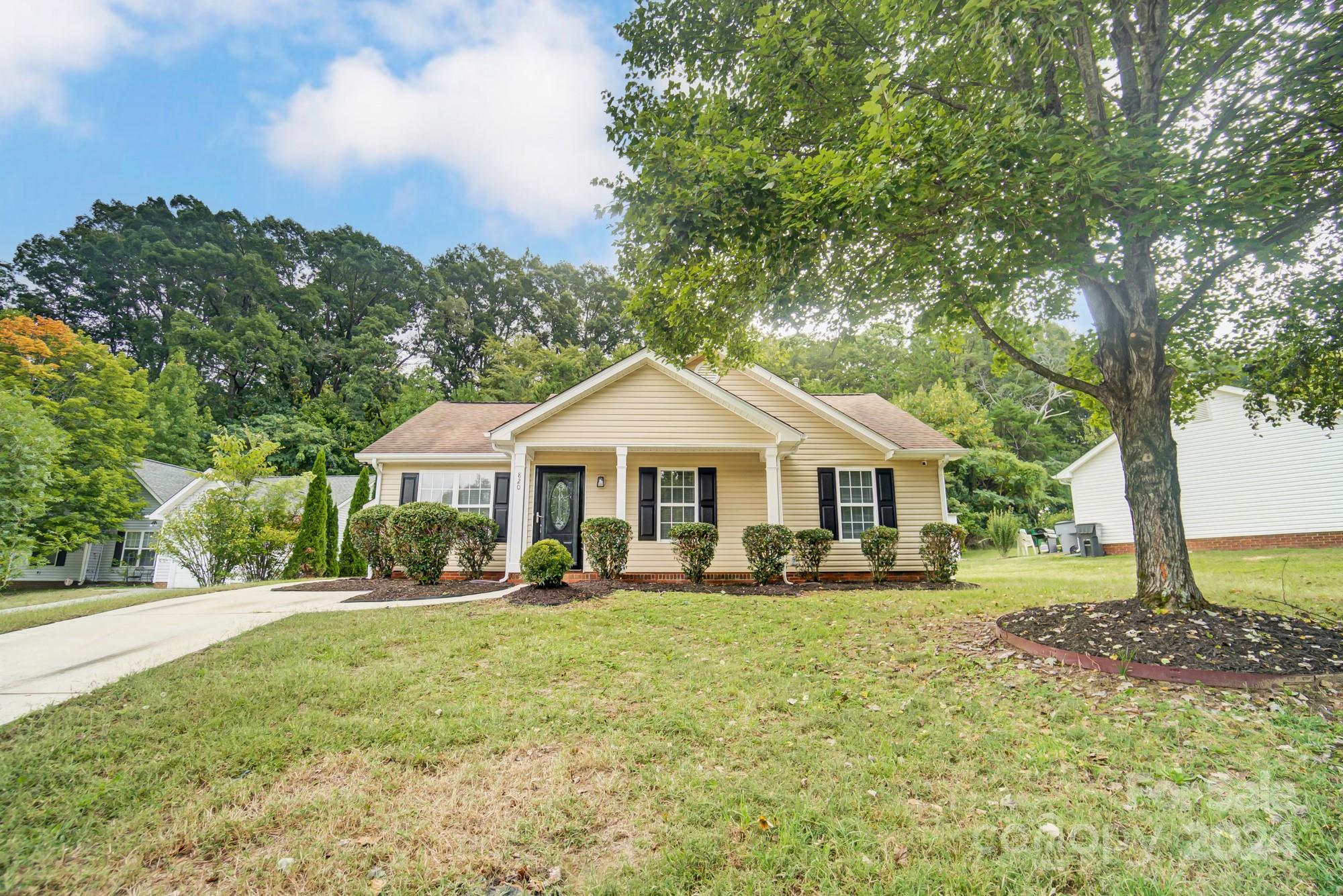 Silver Ct, Charlotte, NC 28217