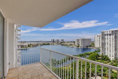 1510E - 2851 Ne 183rd St, Condo with 1 bedrooms, 1 bathrooms and null parking in Aventura FL | Image 2