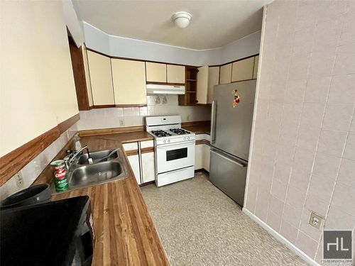 75 Ludlow St, Yonkers, NY, 10705-1924 | Card Image