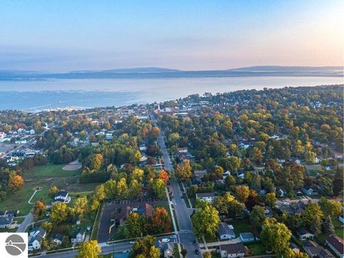 5 Horseshoe Trl, Petoskey, MI, 49770 | Card Image