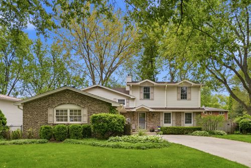 827 Liberty Bell Ln, Libertyville, IL, 60048-3451 | Card Image