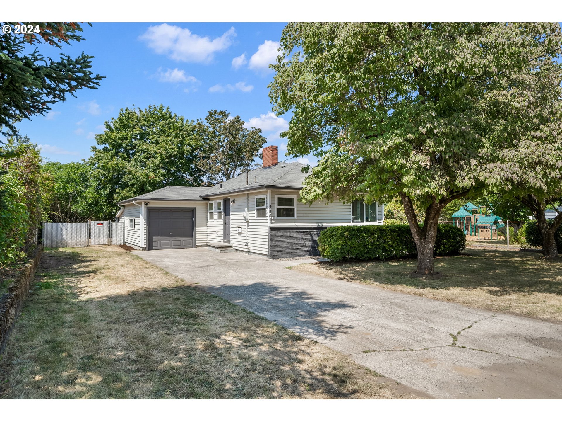 75th Ave, Portland, OR 97218