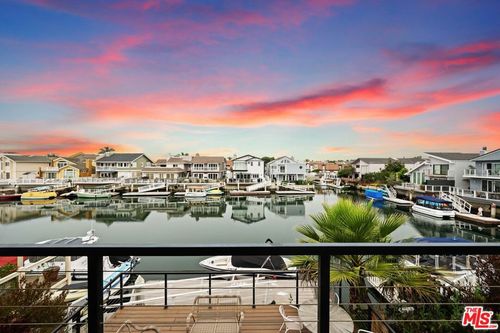 2025 S Victoria Ave, Ventura, CA, 93003-6645 | Card Image