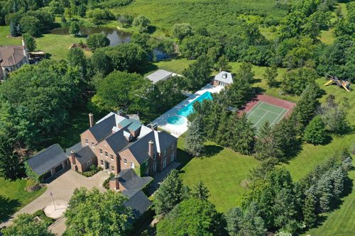 5 Broadleys Ct, Bannockburn, IL, 60015-1511 | Card Image