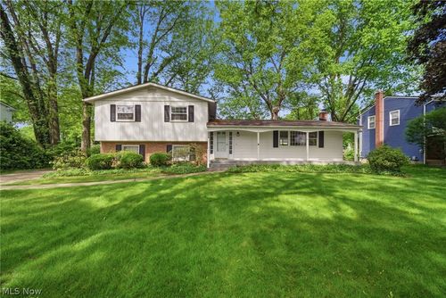 3331 Edington Rd, Fairlawn, OH, 44333-3136 | Card Image