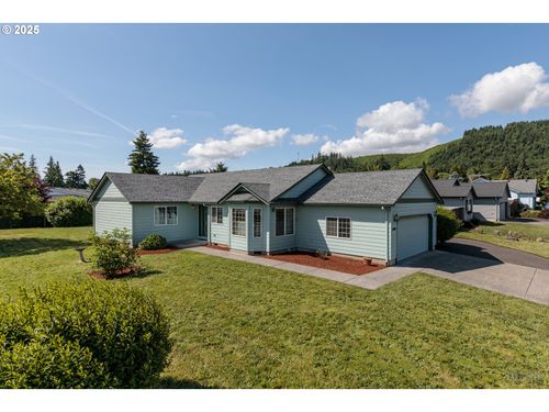 305 Pacific St, Columbia City, OR, 97018-9784 | Card Image