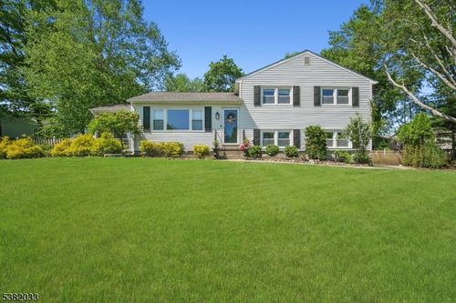 11 Circle Rd, Florham Park, NJ, 07932-2565 | Card Image