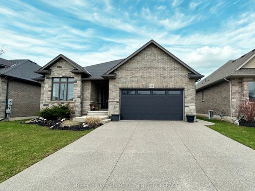 30 Renfield St, Port Colborne, ON, L3K0A7 | Card Image