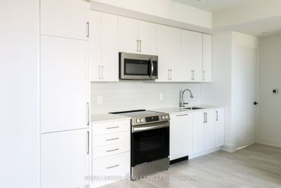 505 - 2450 Old Bronte Rd, Condo with 2 bedrooms, 2 bathrooms and 1 parking in Oakville ON | Image 3