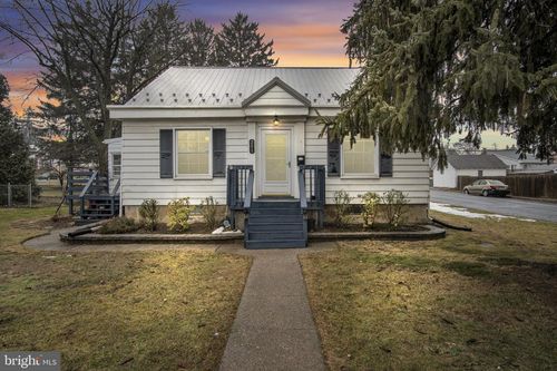 201 Fox St, HARRISBURG, PA, 17109-3816 | Card Image