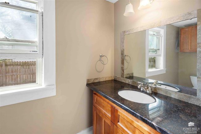 220 S 8 Th St, House other with 4 bedrooms, 3 bathrooms and null parking in Manhattan KS | Image 11