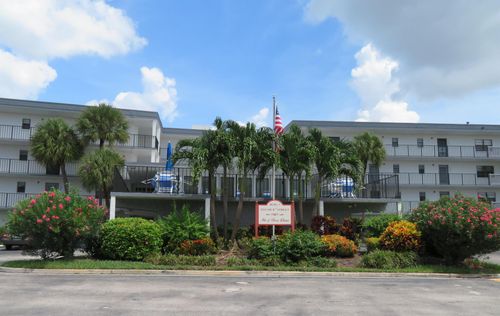 apt-207-9233 Sw 8th St, Boca Raton, FL, 33428-6856 | Card Image