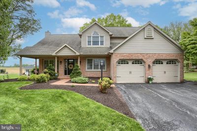 249 Oak Lane, House other with 3 bedrooms, 2 bathrooms and null parking in PALMYRA PA | Image 1