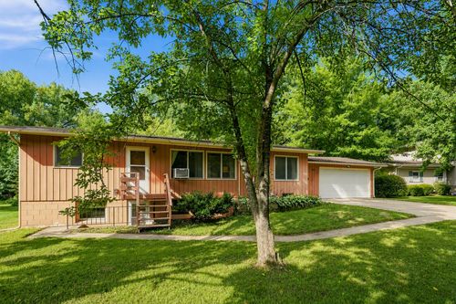 213 8th Ave N, Sartell, MN, 56377-1844 | Card Image
