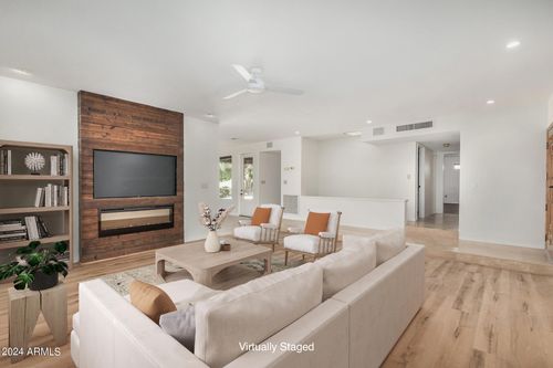 32015 N 71st St, Scottsdale, AZ, 85266-9302 | Card Image