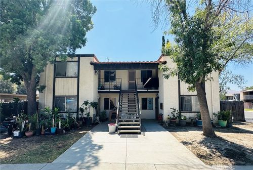 10923 Rincon St, Loma Linda, CA, 92354-5220 | Card Image