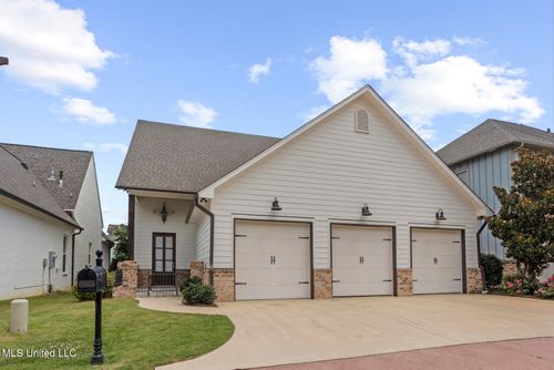 226 Port Arbor, Brandon, MS, 39047-7093 | Card Image