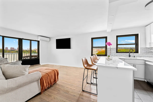 9u-25-40 Shore Blvd, Astoria, NY, 11102 | Card Image