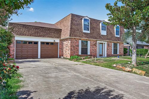 11730 Dorrance Ln, Meadows Place, TX, 77477-1704 | Card Image